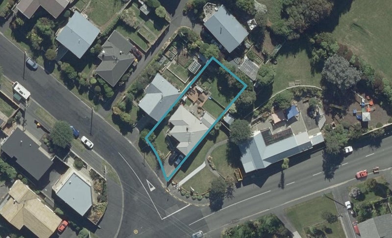 75 McKerrow Street, Shiel Hill, Dunedin - Carousel 1