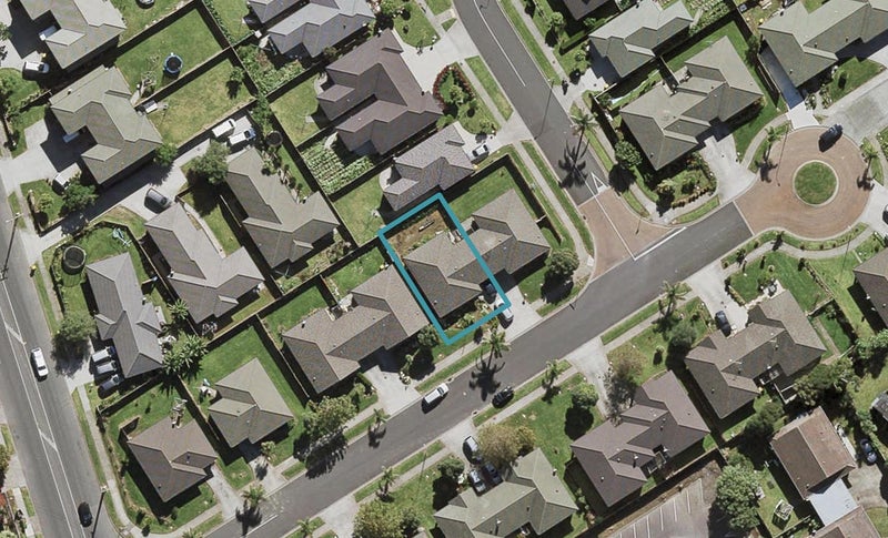 4/10 Te Motu Way, Favona, Auckland - Carousel 1