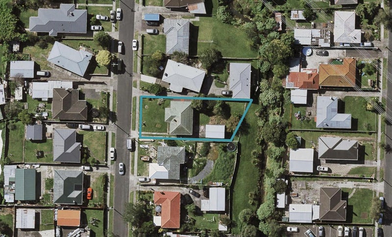 7 Emerson Road, Clover Park, Auckland - Carousel 1