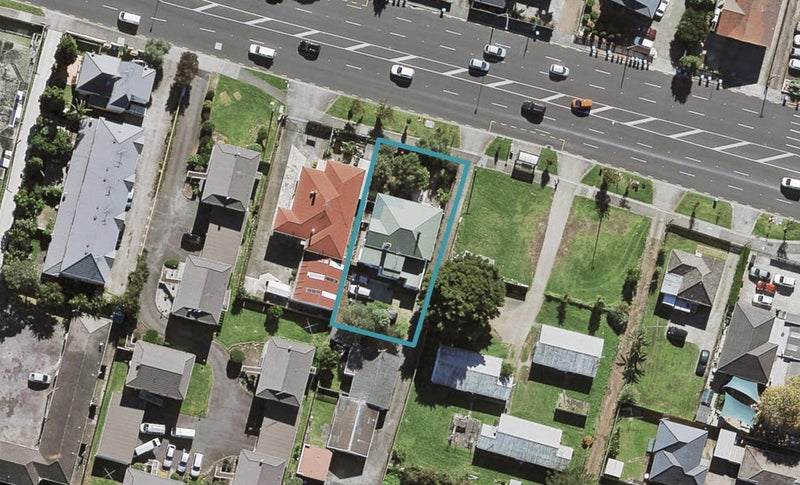 2/109 St Lukes Road, Mount Albert, Auckland - Carousel 1