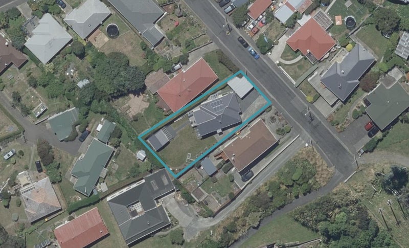6 Abbeyhill Road, Pine Hill, Dunedin - Carousel 1