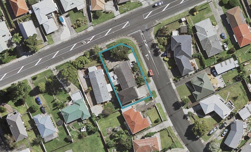 1/51 Orams Road, Hillpark, Auckland - Carousel 1