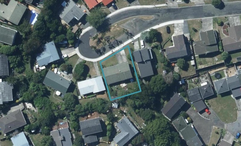 13 Cannon Lane, Whitby, Porirua - Carousel 1