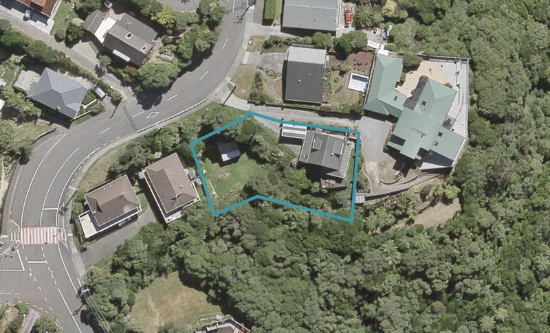 4 Maungaraki Road, Korokoro, Lower Hutt - Carousel 1