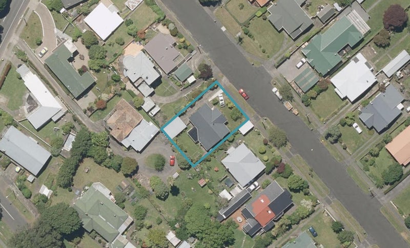 6 Jellicoe Street, Whanganui East, Whanganui - Carousel 1