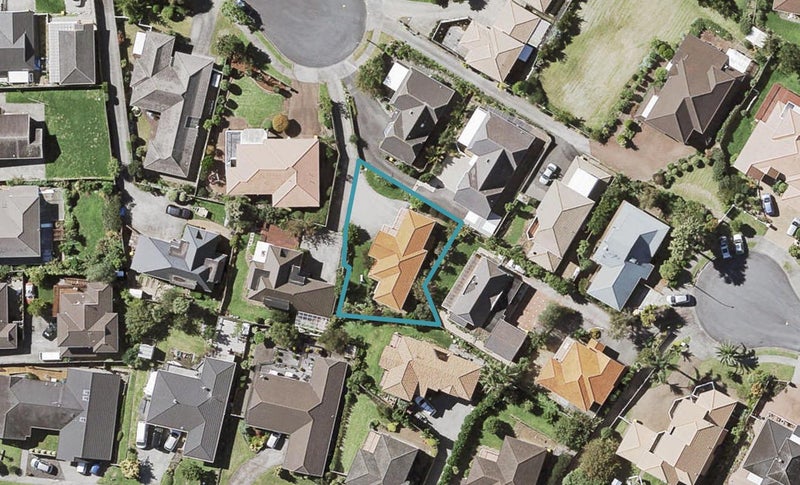 9A Veagh Place, Highland Park, Auckland - Carousel 1