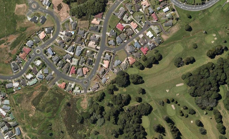 12 Lochiel Place, Kamo, Whangarei - Carousel 1