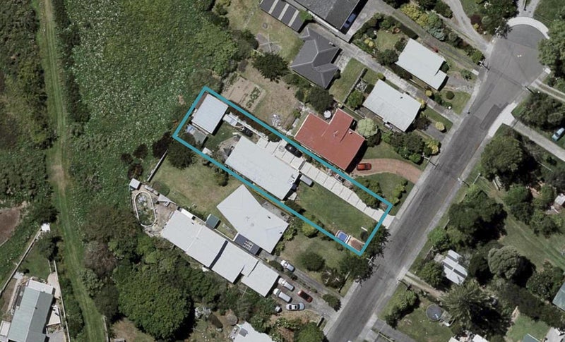 79 Kiwi Road, Raumati Beach, Paraparaumu - Carousel 1