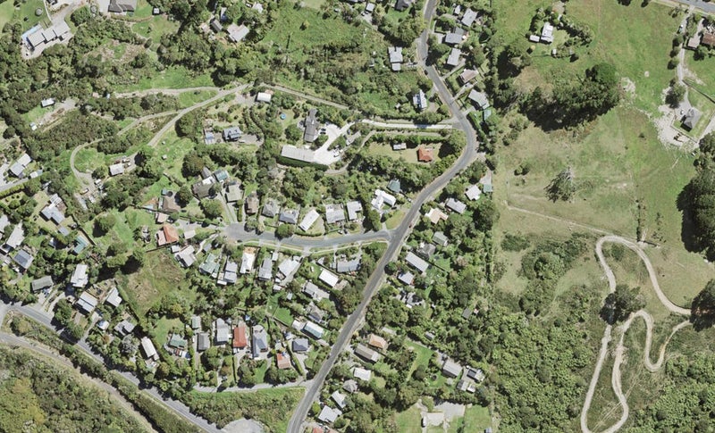 4 Burnham Road, Waitakere, Auckland - Carousel 1