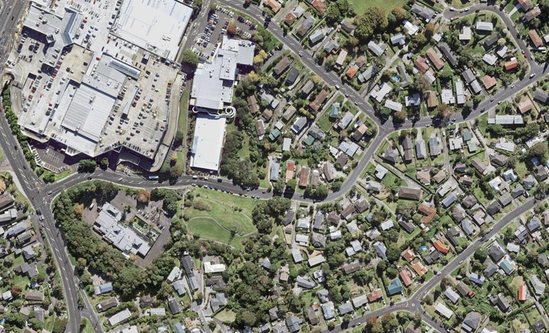 16B Downing Street, Glenfield, Auckland - Carousel 1