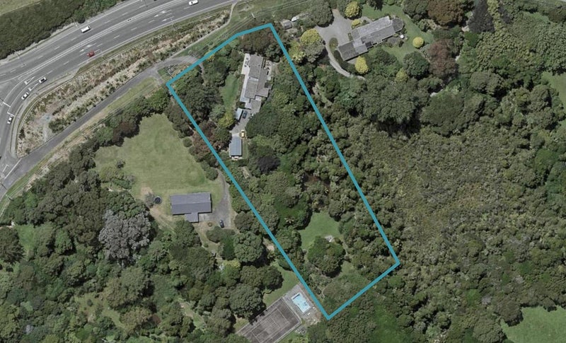 268 Main Road North, Waikanae - Carousel 1
