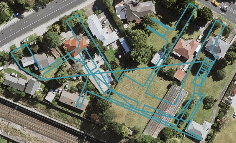 7/6 Sturges Road, Henderson, Auckland - Carousel 1