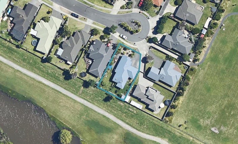 70 Calypso Drive, Papamoa Beach, Papamoa - Carousel 1