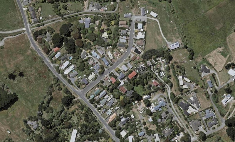 26 Pitoitoi Street, Otaihanga, Paraparaumu - Carousel 1