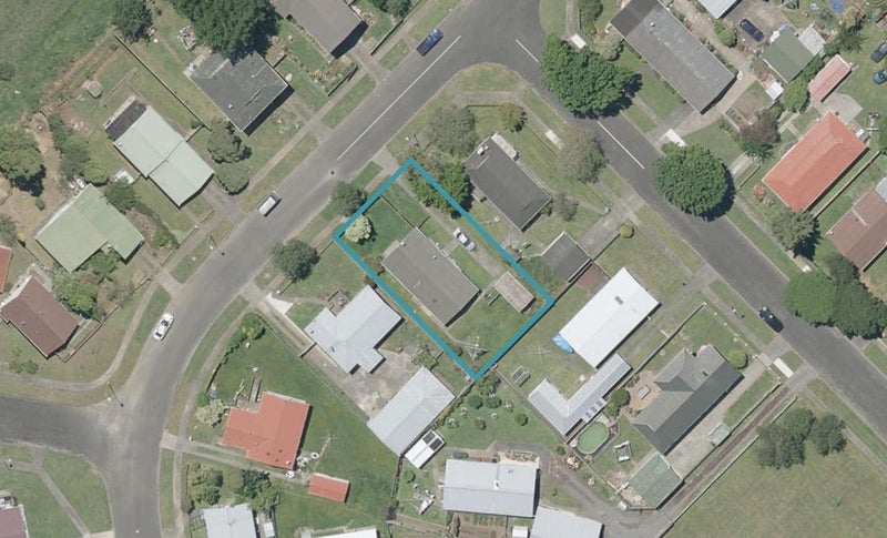 30 Savage Crescent, Aramoho, Whanganui - Carousel 1