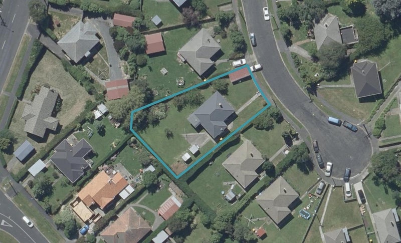 8 Newhaven Street, Liberton, Dunedin - Carousel 1