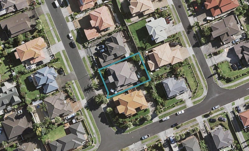 12 Bougainvillaea Terrace, Goodwood Heights, Auckland - Carousel 1