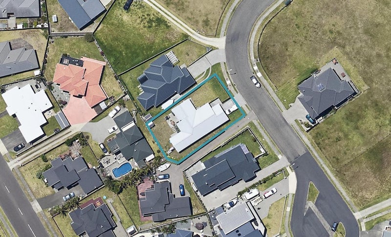 16 Anchorage Grove, Coastlands, Whakatane - Carousel 1