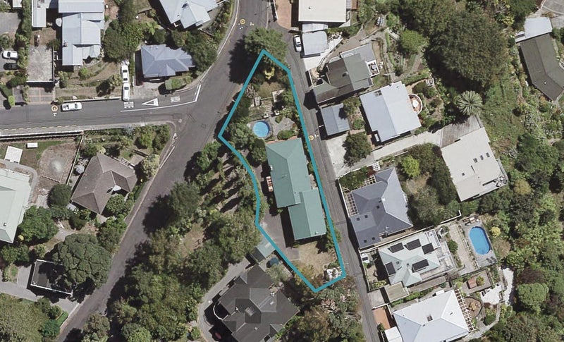 17 Thompson Road, Bluff Hill, Napier - Carousel 1