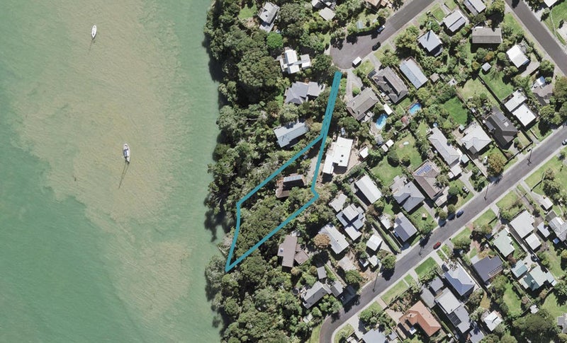 18 Oruamo Place, Beach Haven, Auckland - Carousel 1