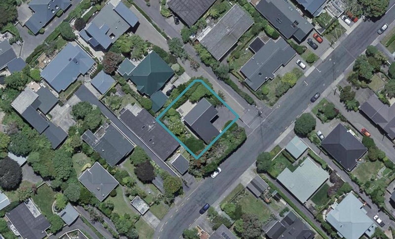 18 Izard Road, Khandallah, Wellington - Carousel 1