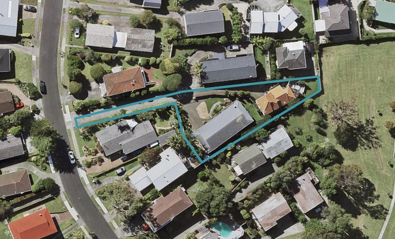 2/44 Knightsbridge Drive, Forrest Hill, Auckland - Carousel 1