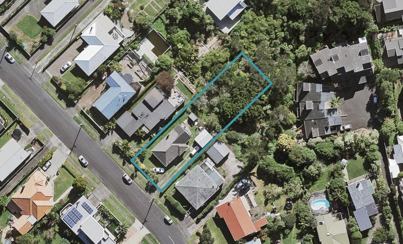 7 Beatrice Avenue, Hillcrest, Auckland - Carousel 1