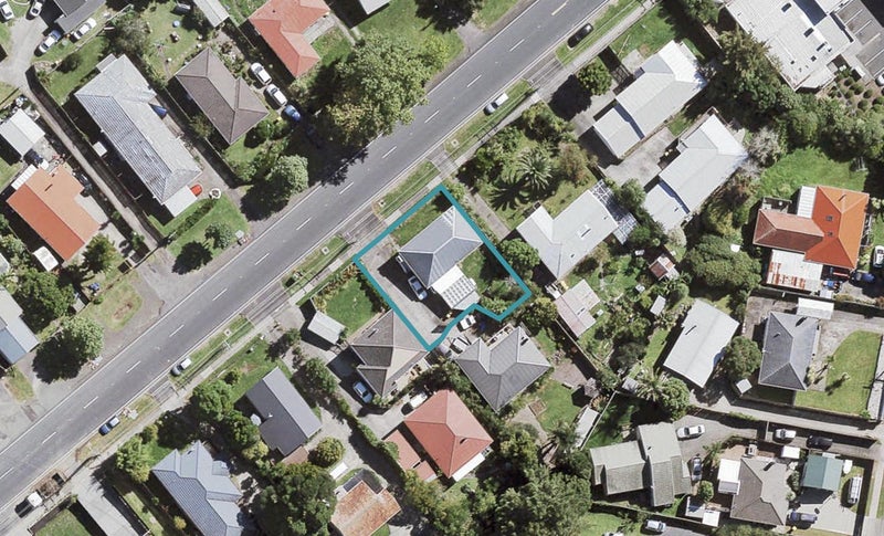 158 Henderson Valley Road, Henderson, Auckland - Carousel 1