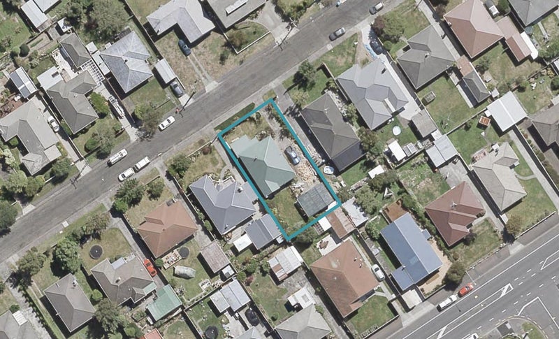 17 Courtenay Road, Heretaunga, Upper Hutt - Carousel 1