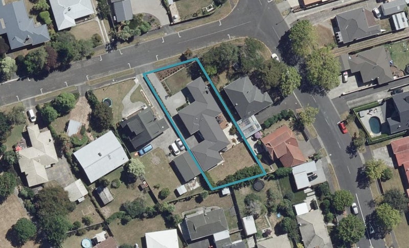 1 Rumney Street, Fairfield, Hamilton - Carousel 1
