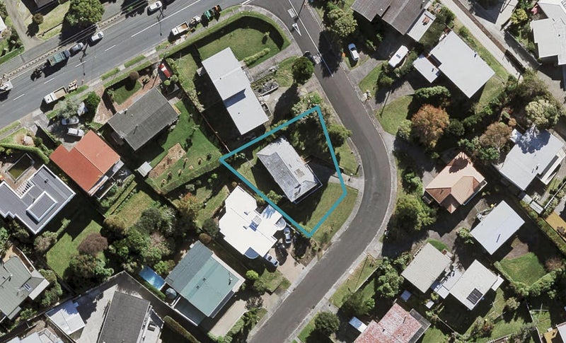 3 Girrahween Drive, Totara Vale, Auckland - Carousel 1
