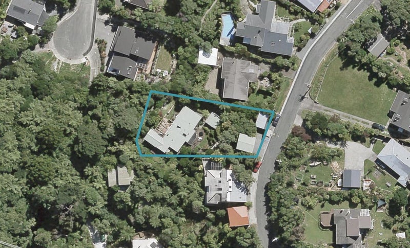 86 Pomare Road, Tirohanga, Lower Hutt - Carousel 1