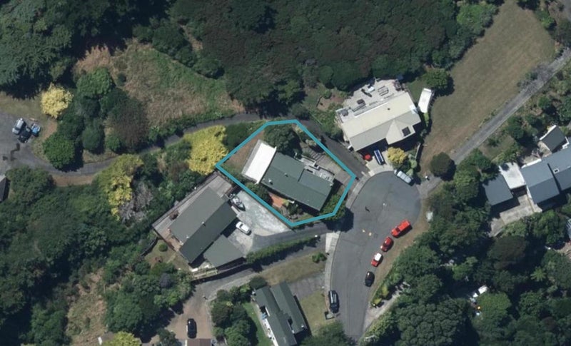 83 Gordon Road, Plimmerton, Porirua - Carousel 1