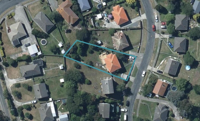 18 Martin Street, Ranui, Porirua - Carousel 1