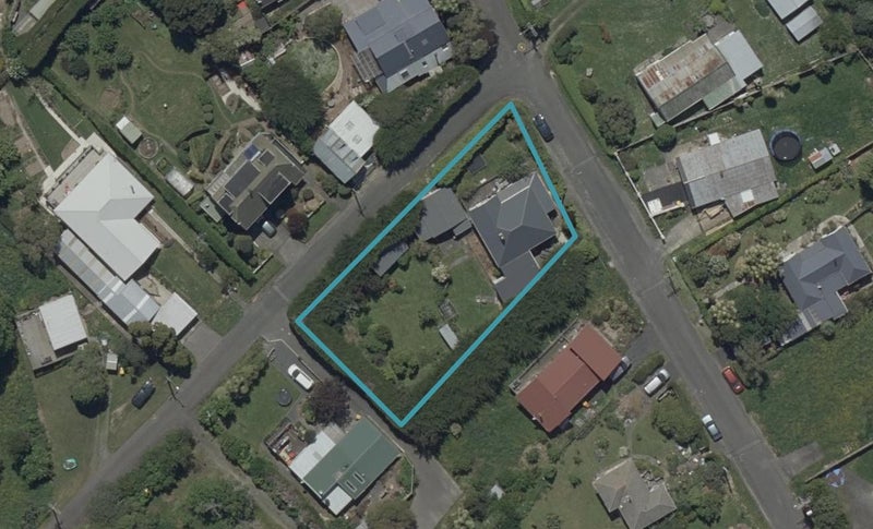 12 Moss Street, Portobello, Dunedin - Carousel 1