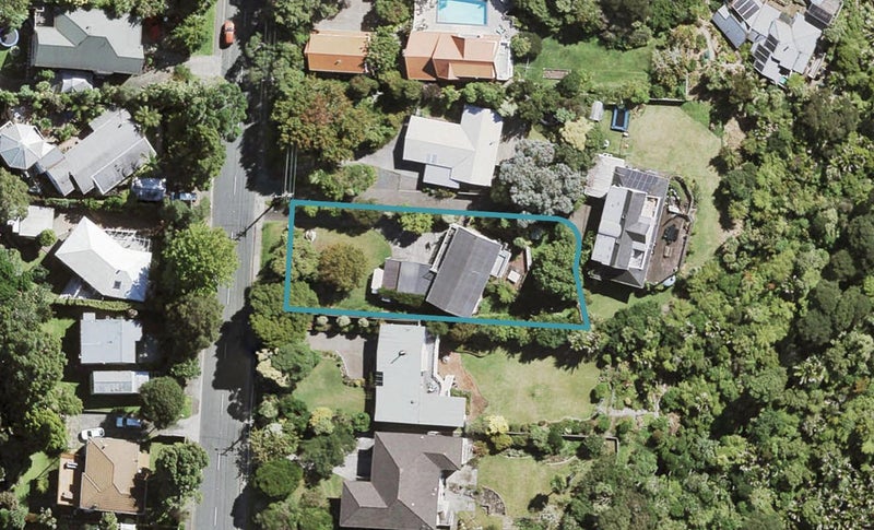 540 South Titirangi Road, Titirangi, Auckland - Carousel 1