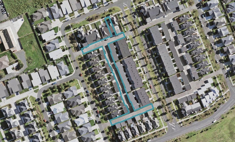 35 Popokatea Drive, Takanini, Auckland - Carousel 1