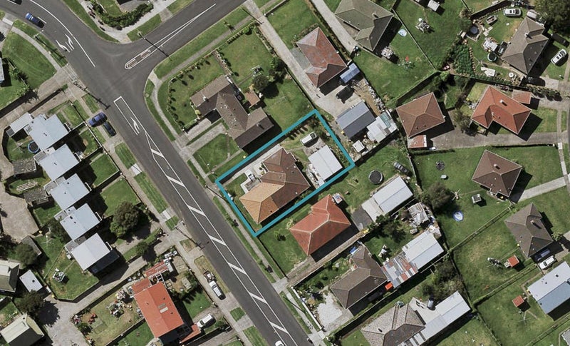 8 Dawson Road, Otara, Auckland - Carousel 1