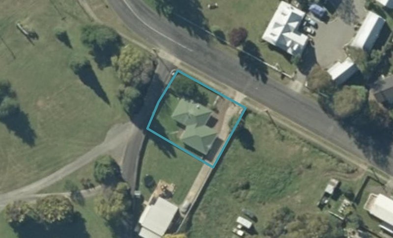 13 Te Arahori Street, Turangi - Carousel 1