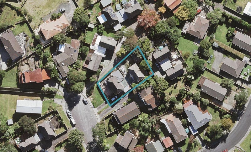 2/23 Tree View Avenue, Glenfield, Auckland - Carousel 1