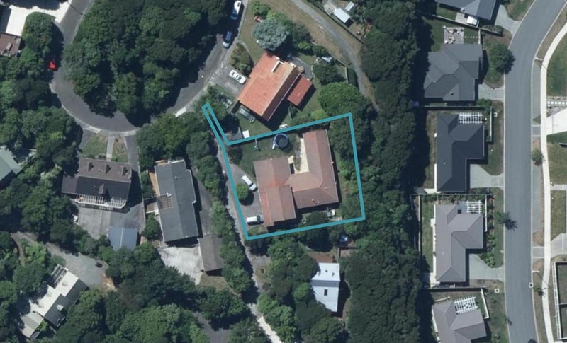 44 Latitude Close, Whitby, Porirua - Carousel 1