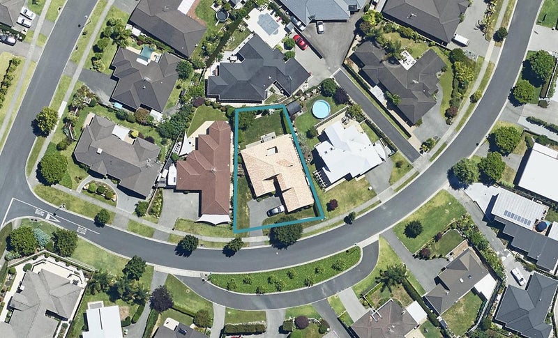 9 Harbelle Close, Bethlehem, Tauranga - Carousel 1
