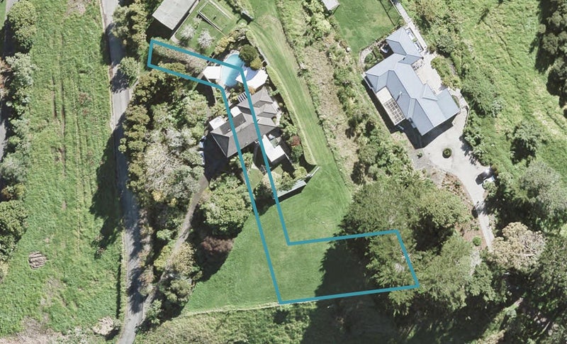 10 Taku Close, Long Bay, Auckland - Carousel 1