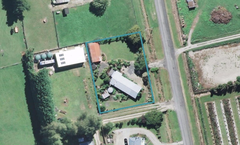 19 Domain Road, Ormond, Gisborne - Carousel 1