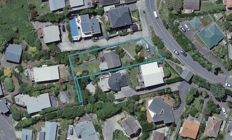 133 Seatoun Heights Road, Seatoun, Wellington - Carousel 1