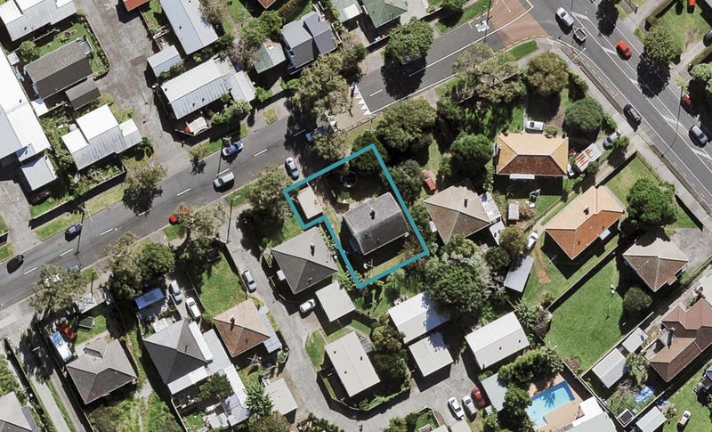 6 Riversdale Road, Avondale, Auckland - Carousel 1