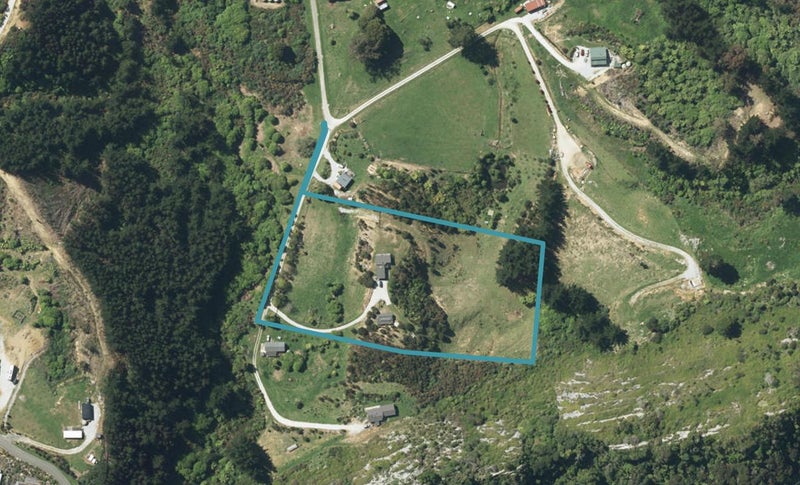 78 Haile Lane, Takaka - Carousel 1