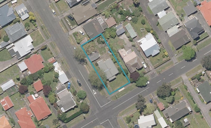 45 Nixon Street, Whanganui East, Whanganui - Carousel 1