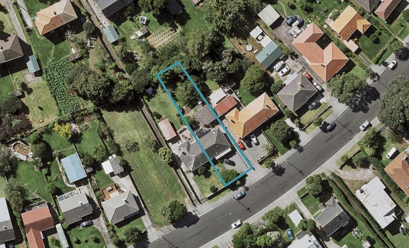 23 Court Crescent, Panmure, Auckland - Carousel 1