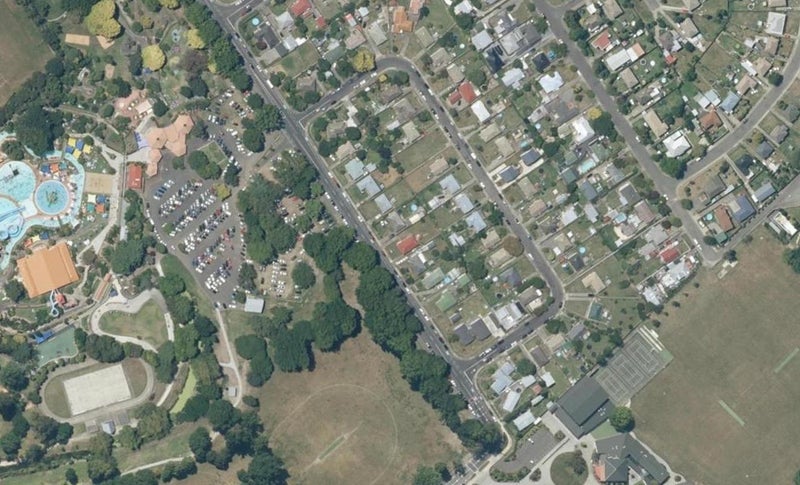 1018 Grove Road, Mayfair, Hastings - Carousel 1